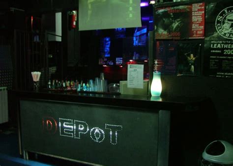 gay clubs in naples